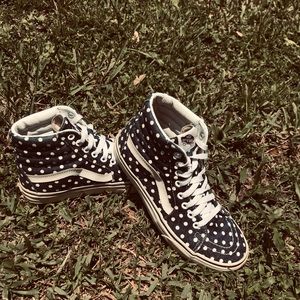women’s blue polka dot high top vans!!